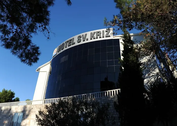 Hotel Sveti Kriz 4*
