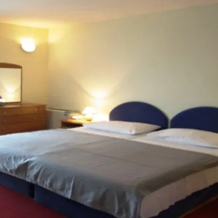 Hotel Sveti Kriz 4*