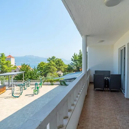 Hotel Sveti Kriz 4*